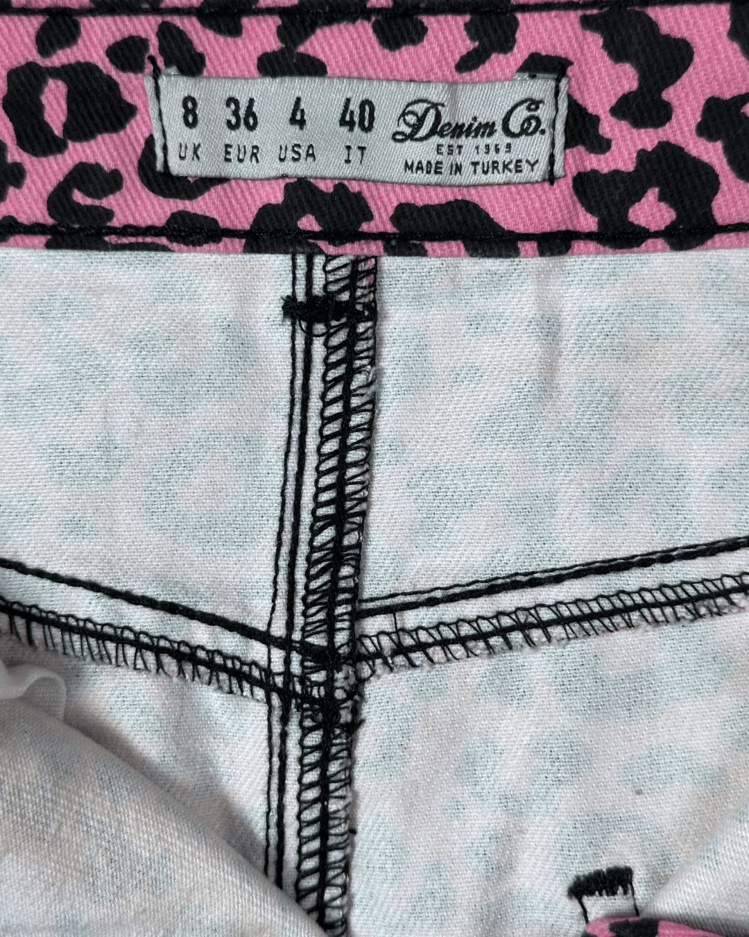 Vintage 2000s Leopard Print Mini Skirt - Funkify
