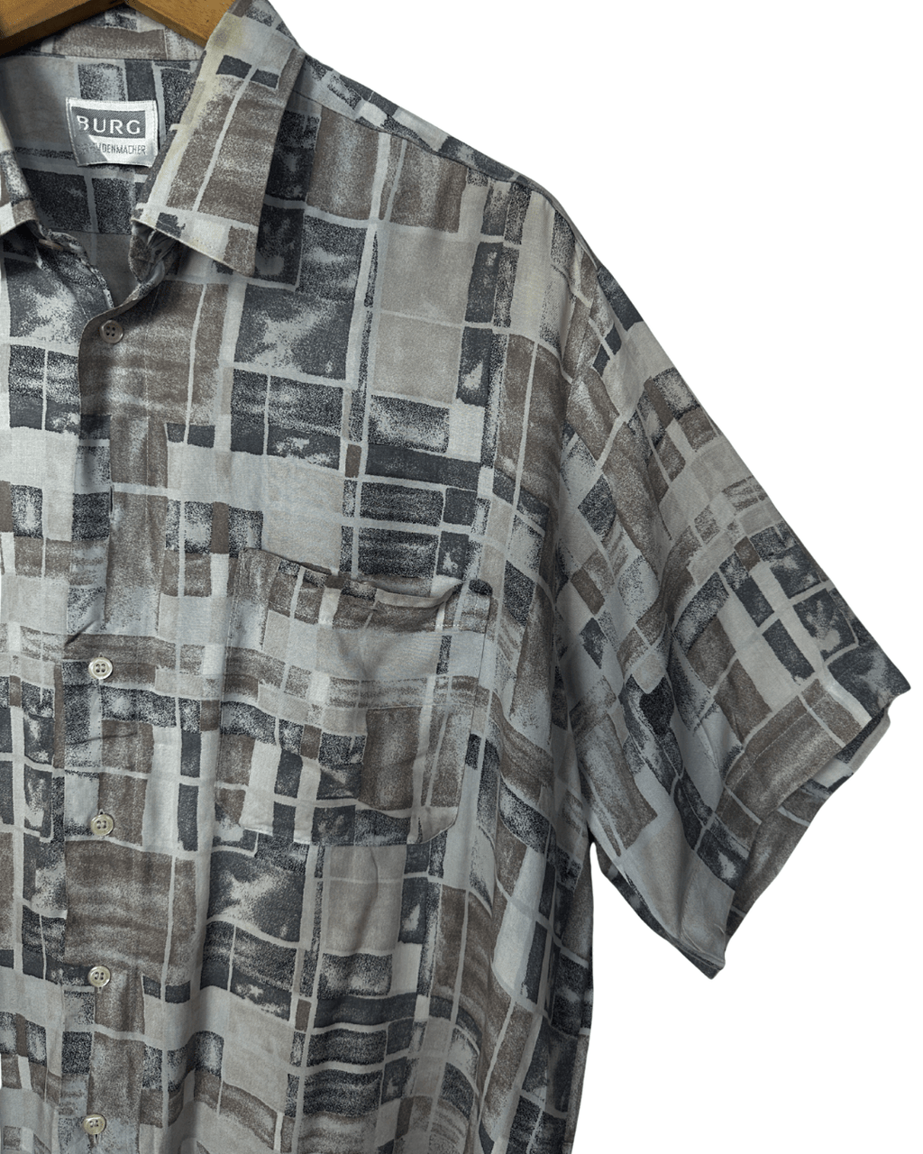 Vintage Burg Shirt 2XL/3XL - Funkify