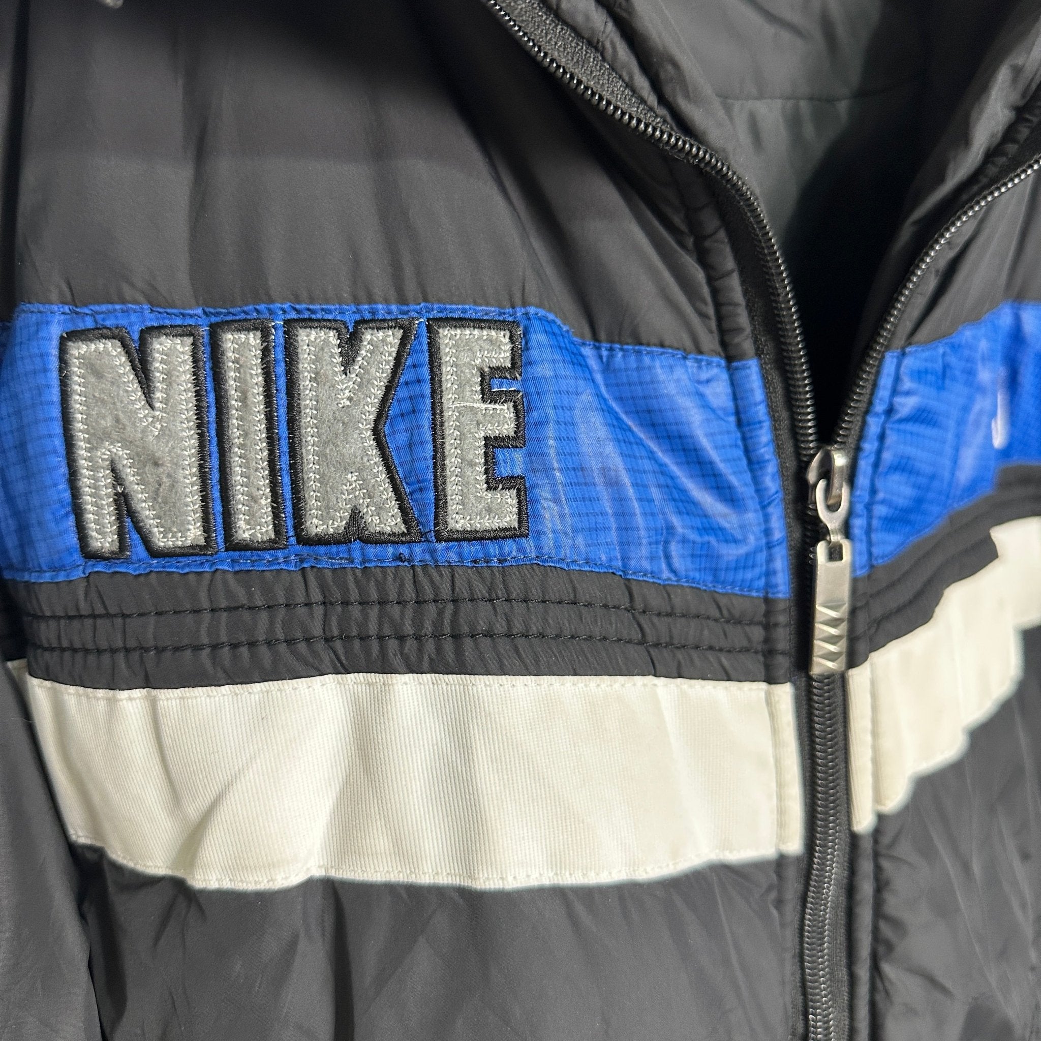 Vintage Nike Puffer Jacket Medium - Funkify