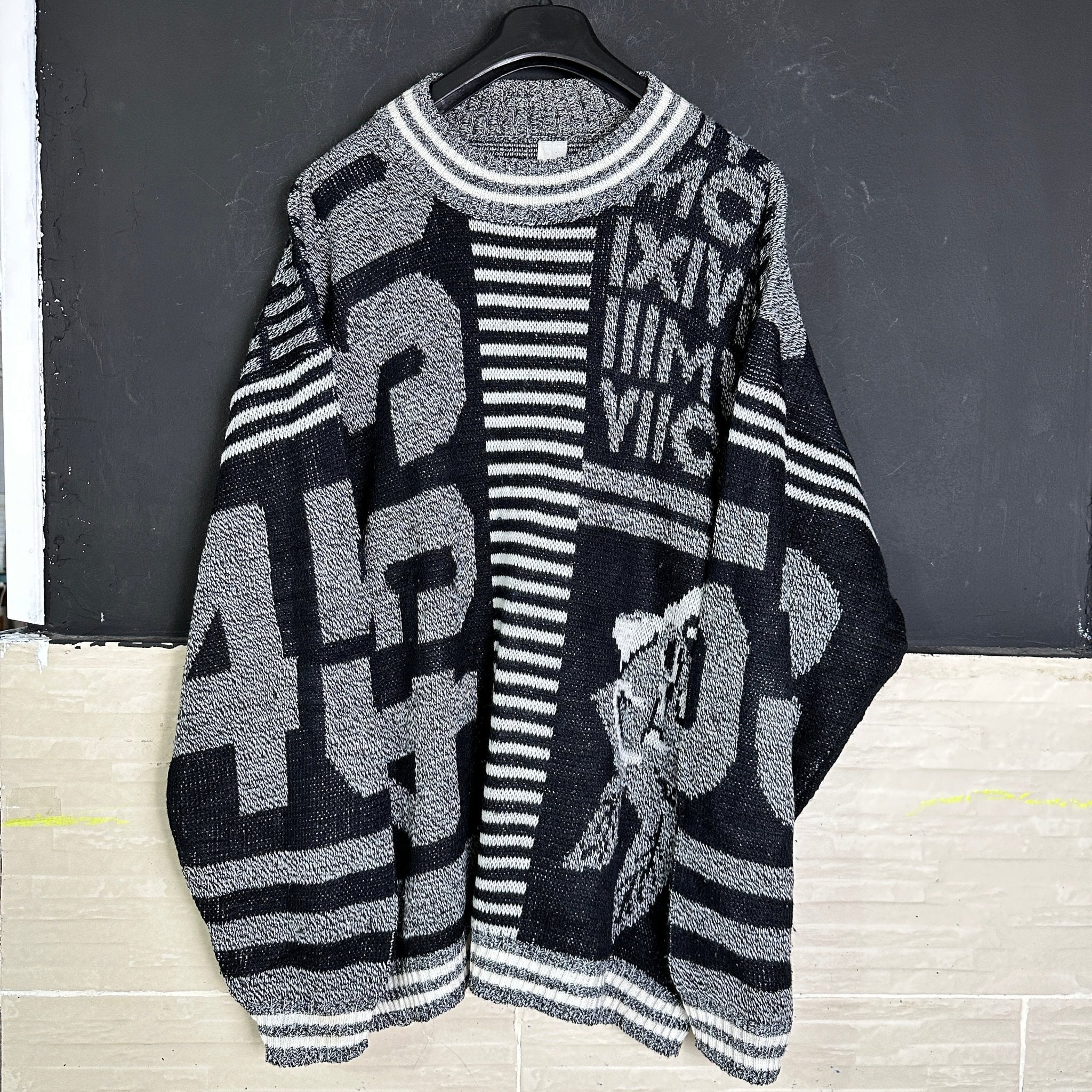 Vintage Number Print Sweater - Funkify
