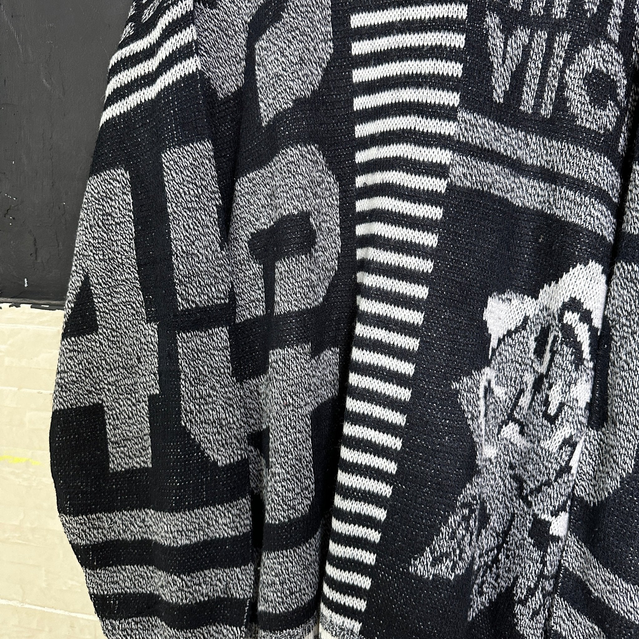 Vintage Number Print Sweater - Funkify