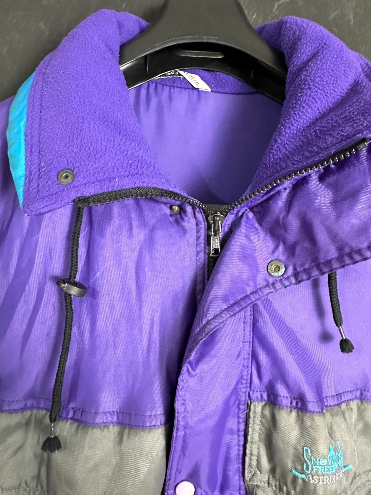 Vintage Ski Jacket with foldable hood - Funkify