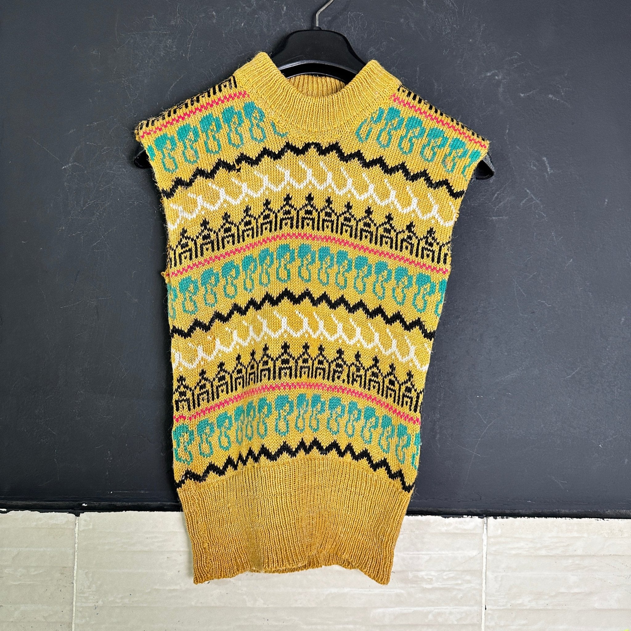 Vintage Women's Sweater Vest - Funkify