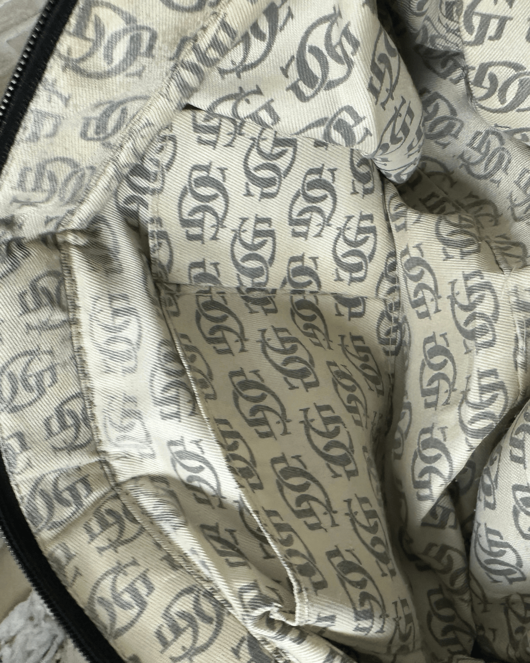 Vintage Y2K Guess Black Embossed Leather Shoulder Bag - Funkify