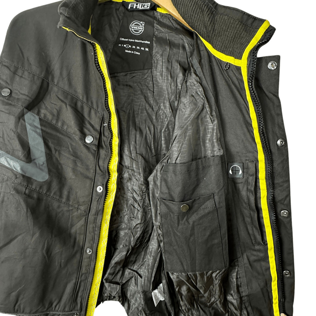 Volvo Official Merch FH16 Jacket Large - Funkify