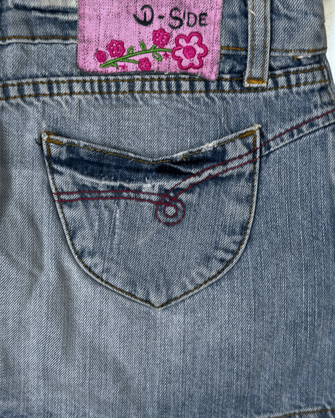 Y2K D - Side Cutecore Denim Mini Skirt w/ Lace - W28 - Funkify