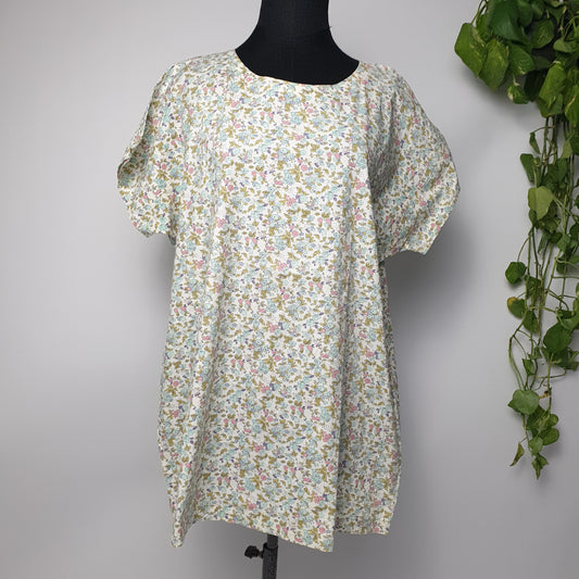 Vintage flower pattern blouse