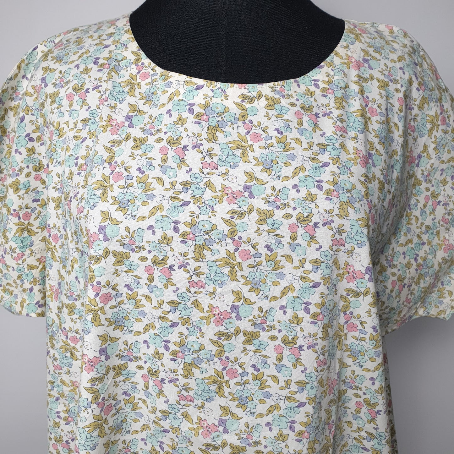 Vintage flower pattern blouse