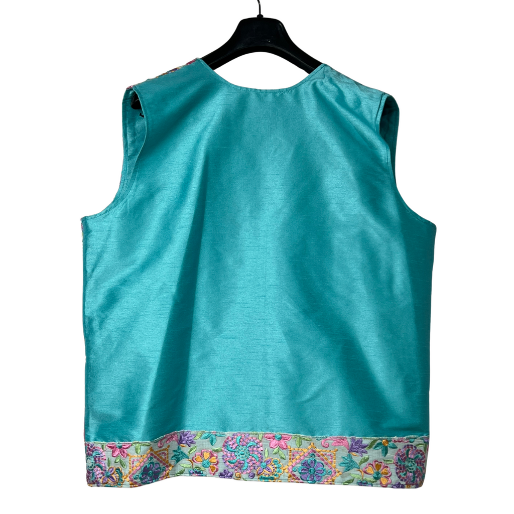2 in 1 Reversible Embroidered Open Front Vest