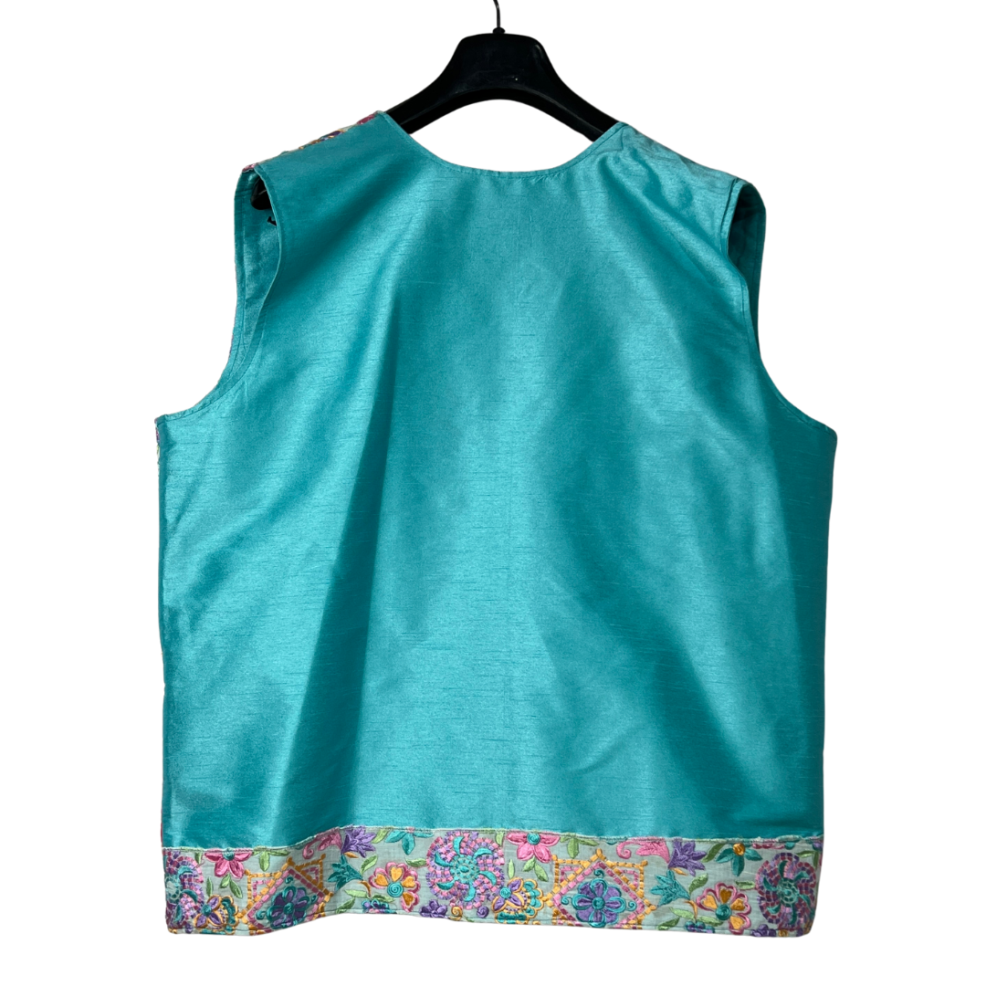 2 in 1 Reversible Embroidered Open Front Vest