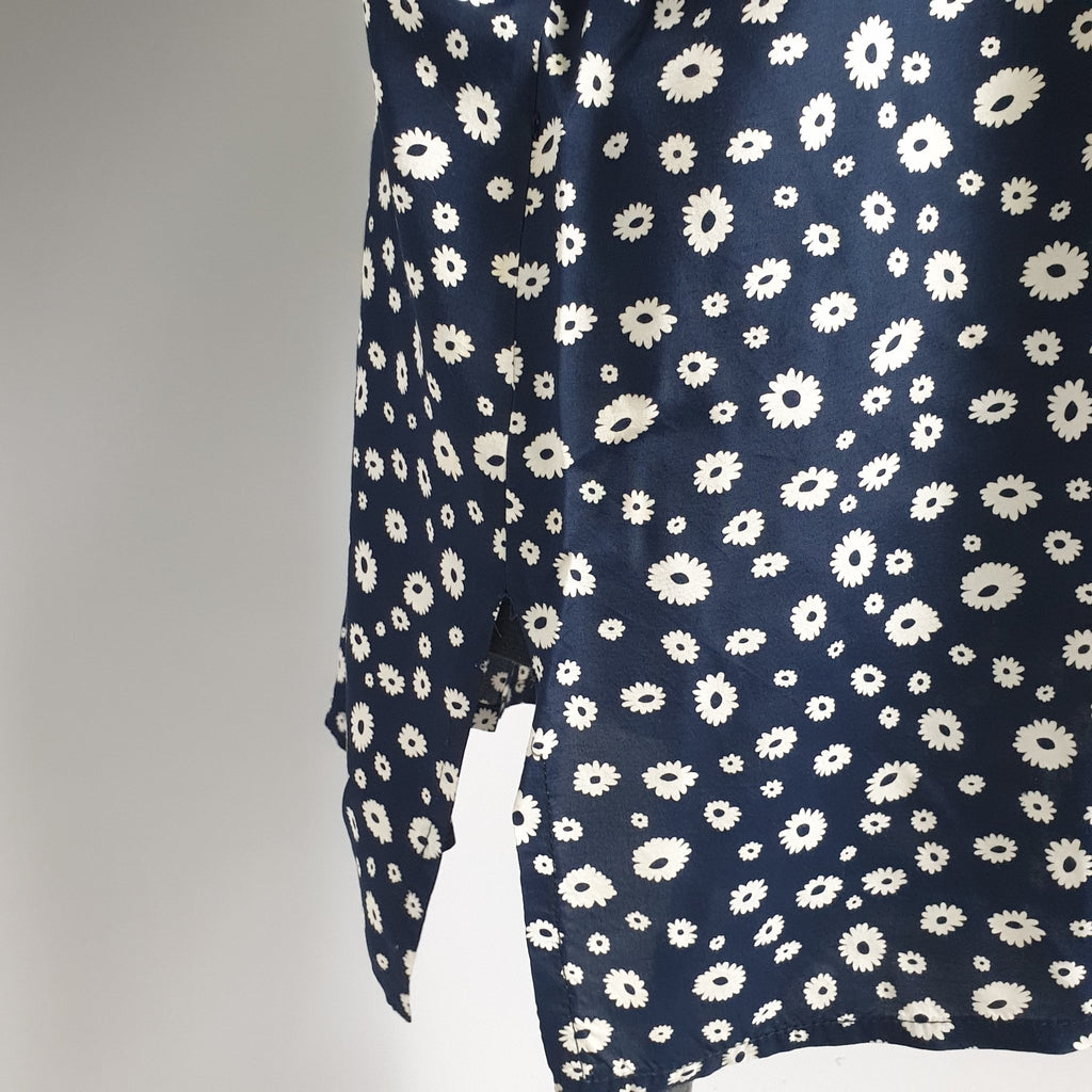 Daisy print shirt XL - Funkify