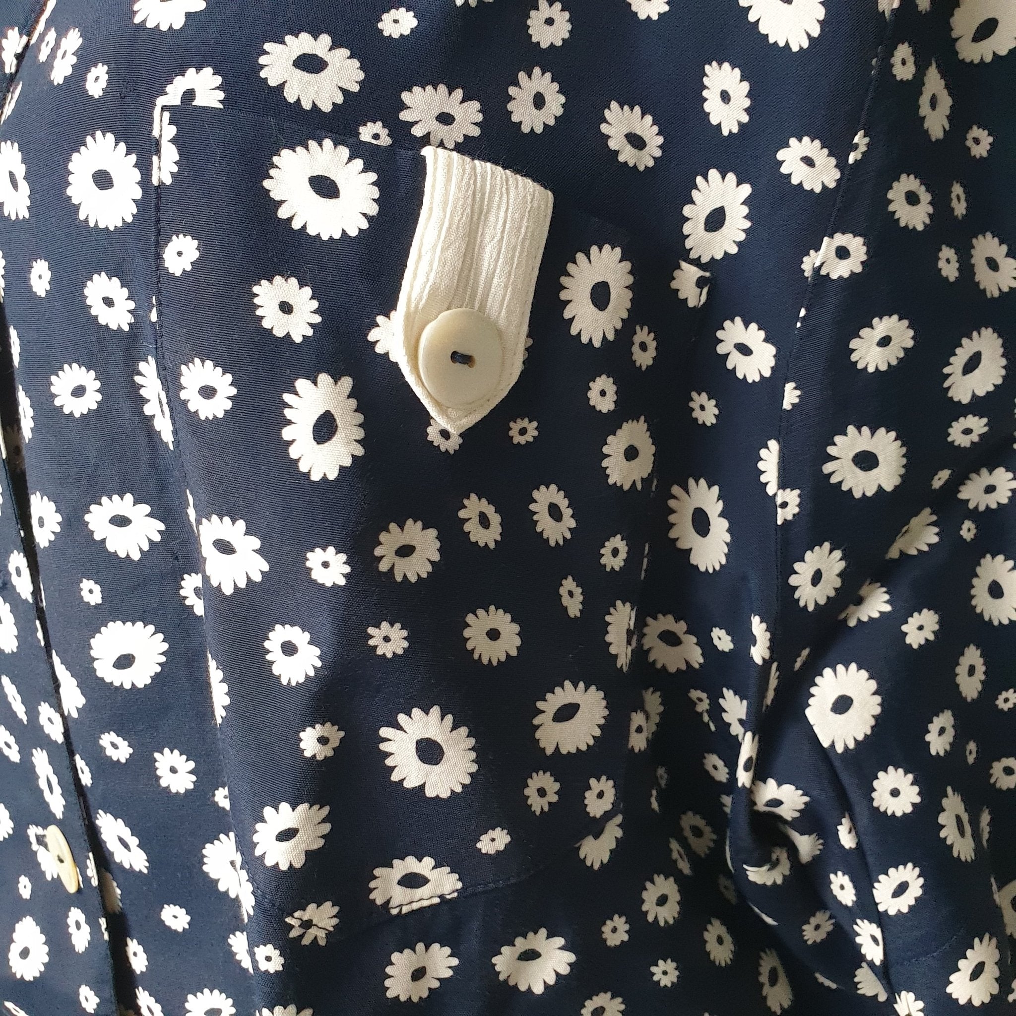 Daisy print shirt XL - Funkify