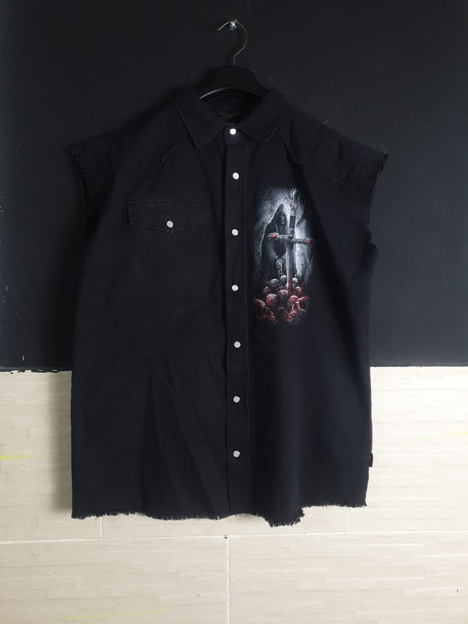Graphic Skull Vest - Funkify