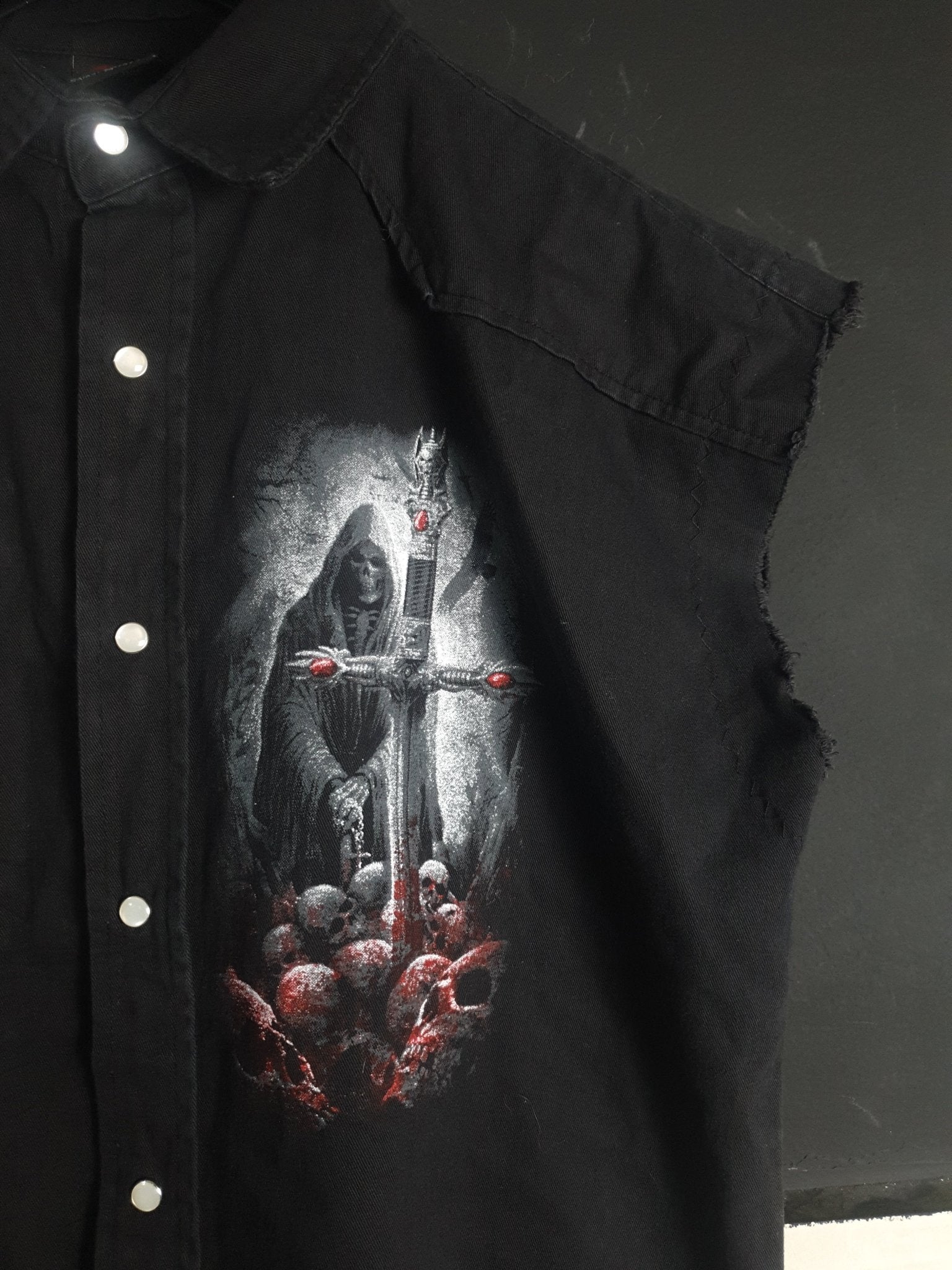 Graphic Skull Vest - Funkify