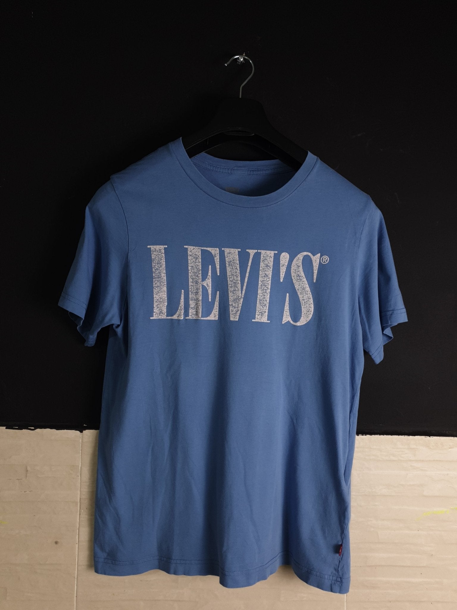 Levi's T-shirt - Funkify