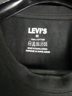 Levi's T-shirt Small - Funkify