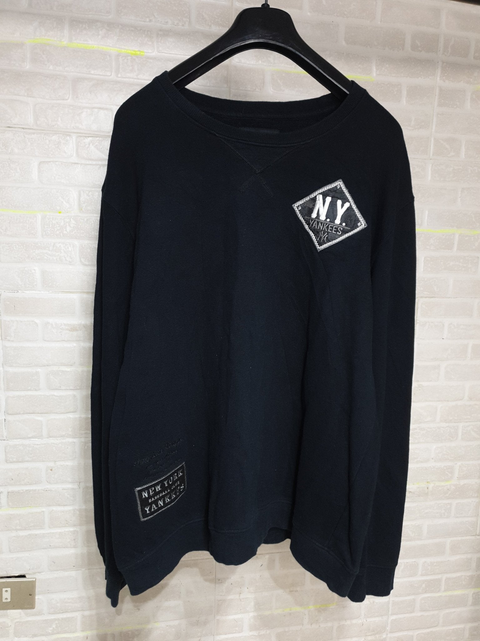 Major League Baseball New York Yankees Sweatshirt - Funkify