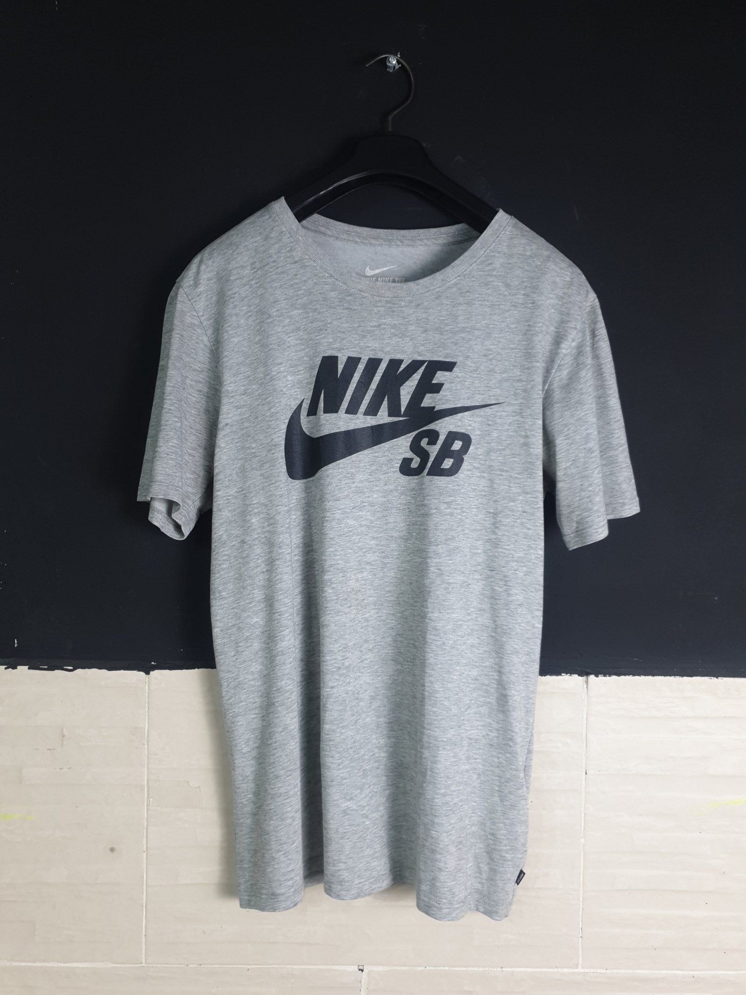 Nike SB Grey T-Shirt - Funkify