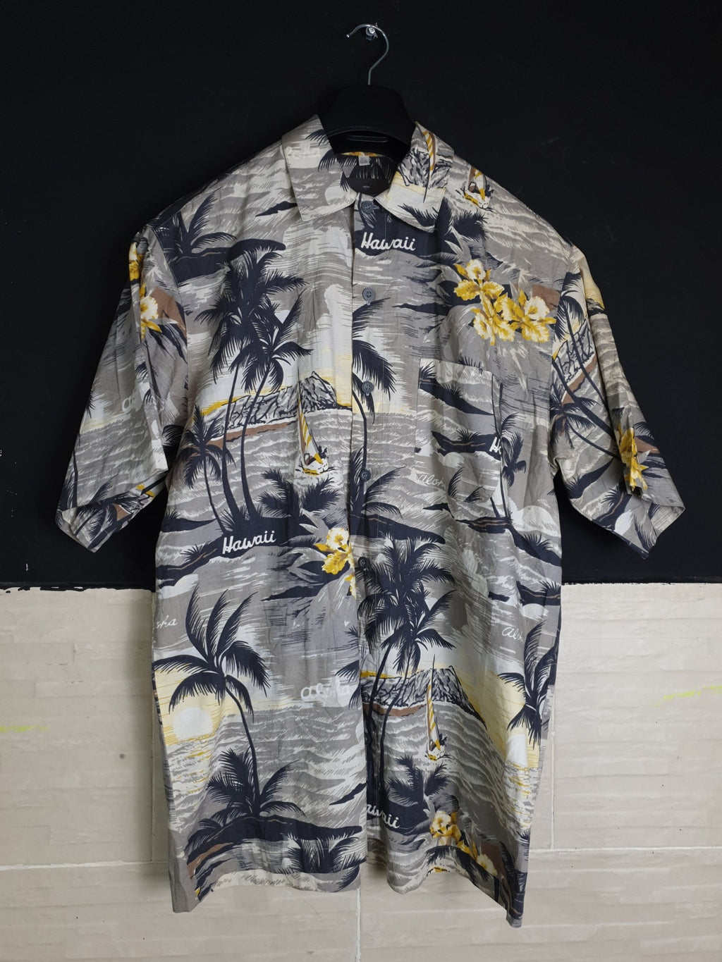 Vintage John F. Gee Hawaiian Shirt - Funkify
