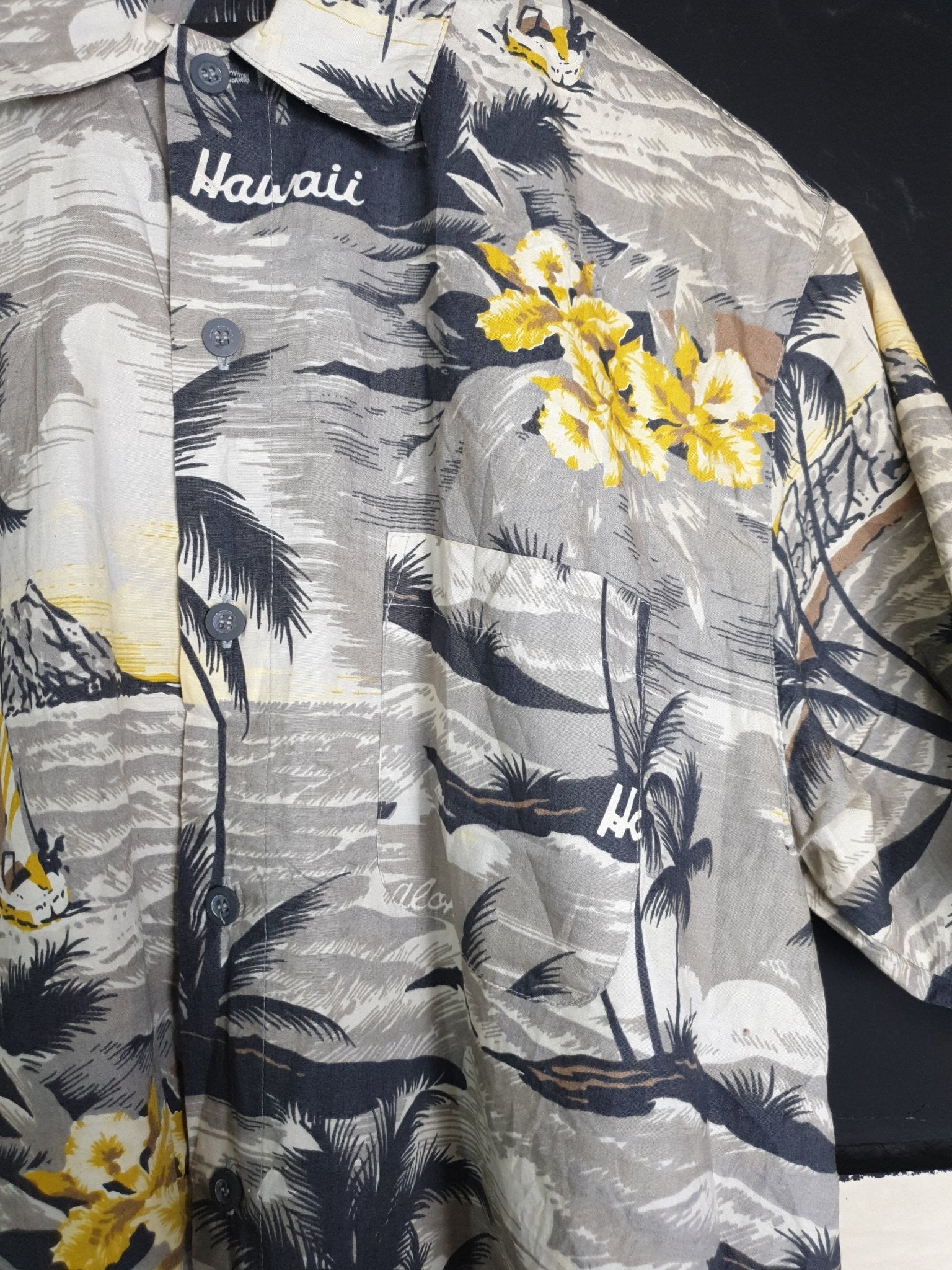 Vintage John F. Gee Hawaiian Shirt - Funkify