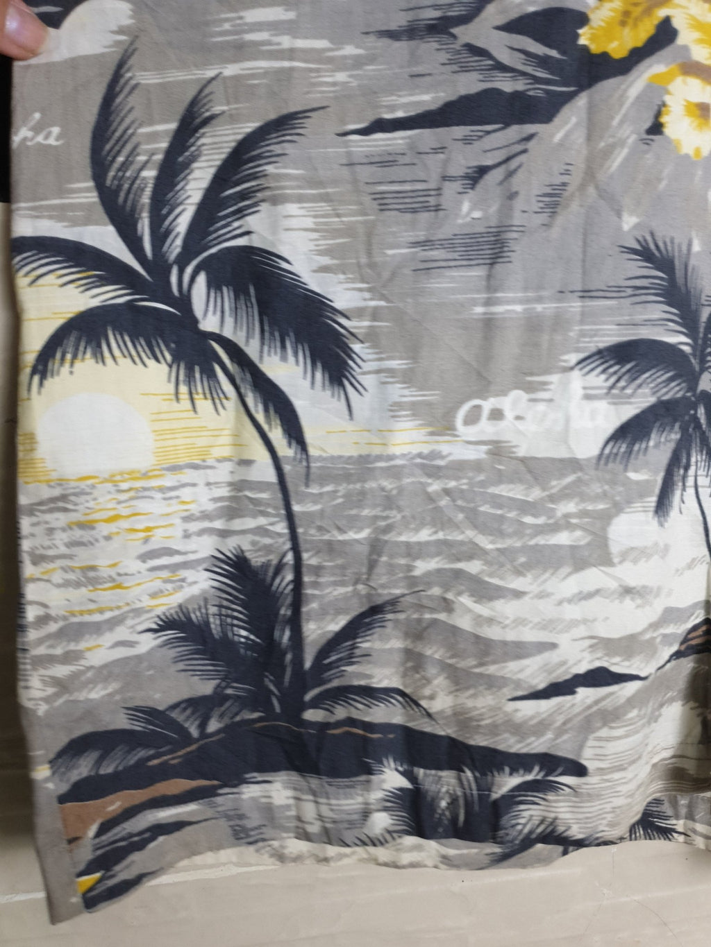 Vintage John F. Gee Hawaiian Shirt - Funkify