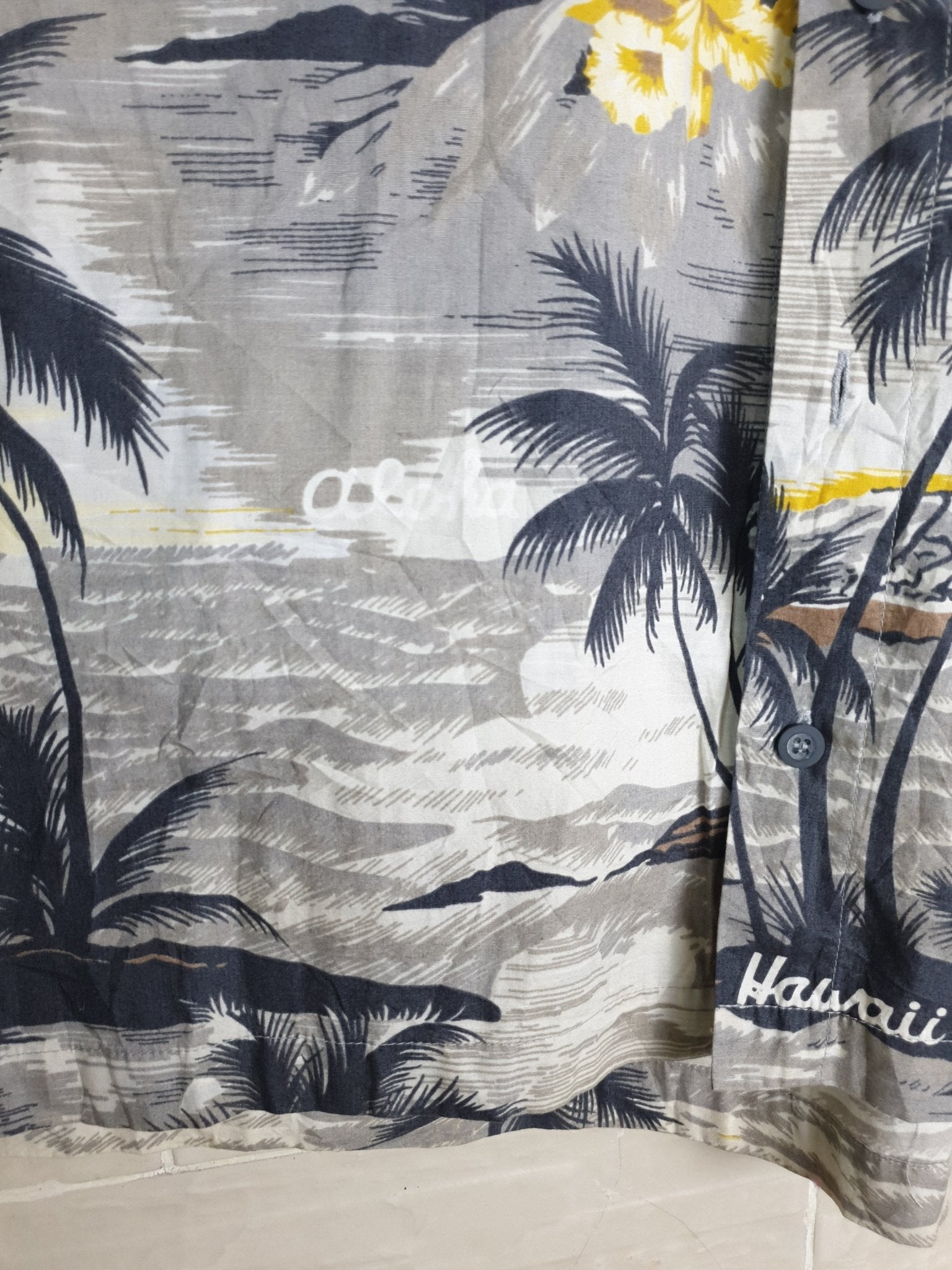 Vintage John F. Gee Hawaiian Shirt - Funkify